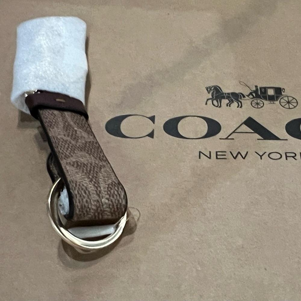 NWT COACH Trigger Snap Keychain Bag charm in Brown with Gold Hardware AUTHENTIC - Picture 3 of 4